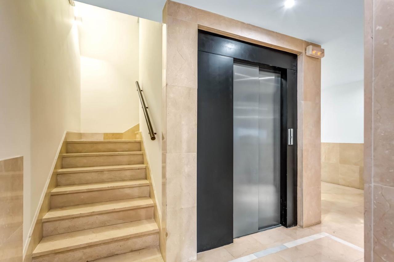 Yolo Spaces - Sotogrande - Puerto Boutique Apartment Eksteriør bilde